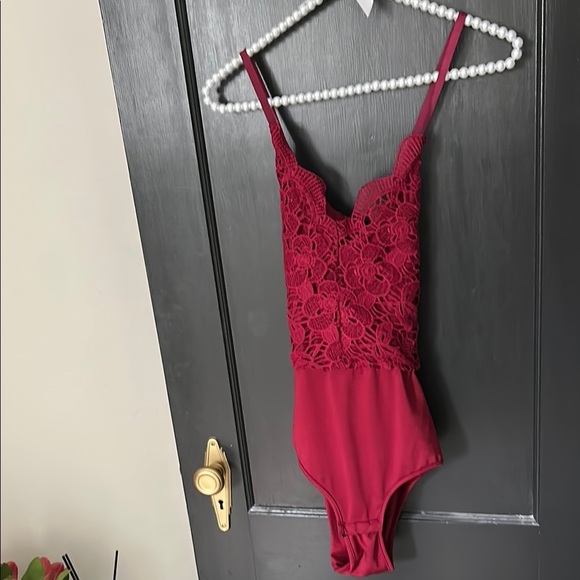 Burgundy Lace Bodysuit - Picture 3 of 4